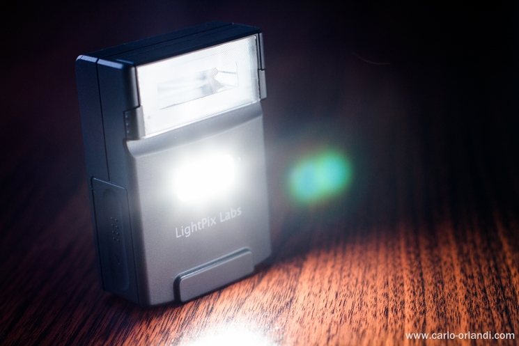 La luce LED del FlashQ Q20