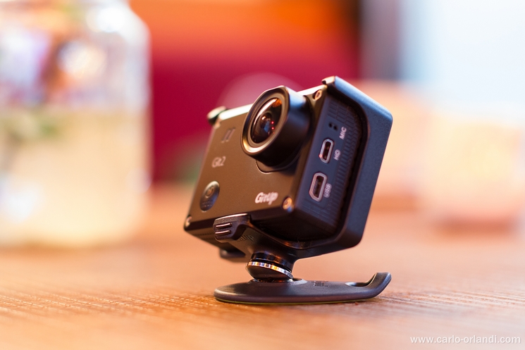 Il Tiltpod con una action camera.